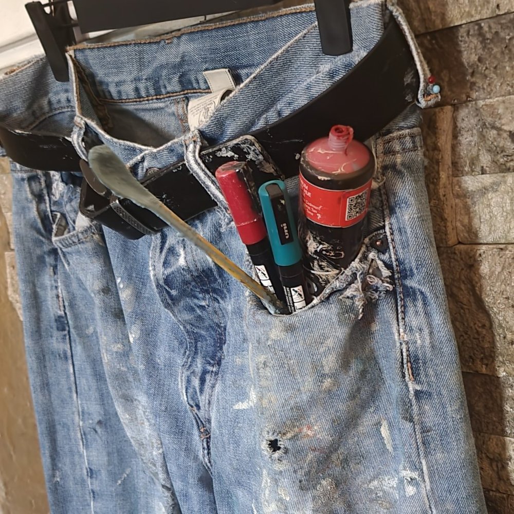 Authentic working artist's well worn jeans (jeans only) Size is good for 6-10